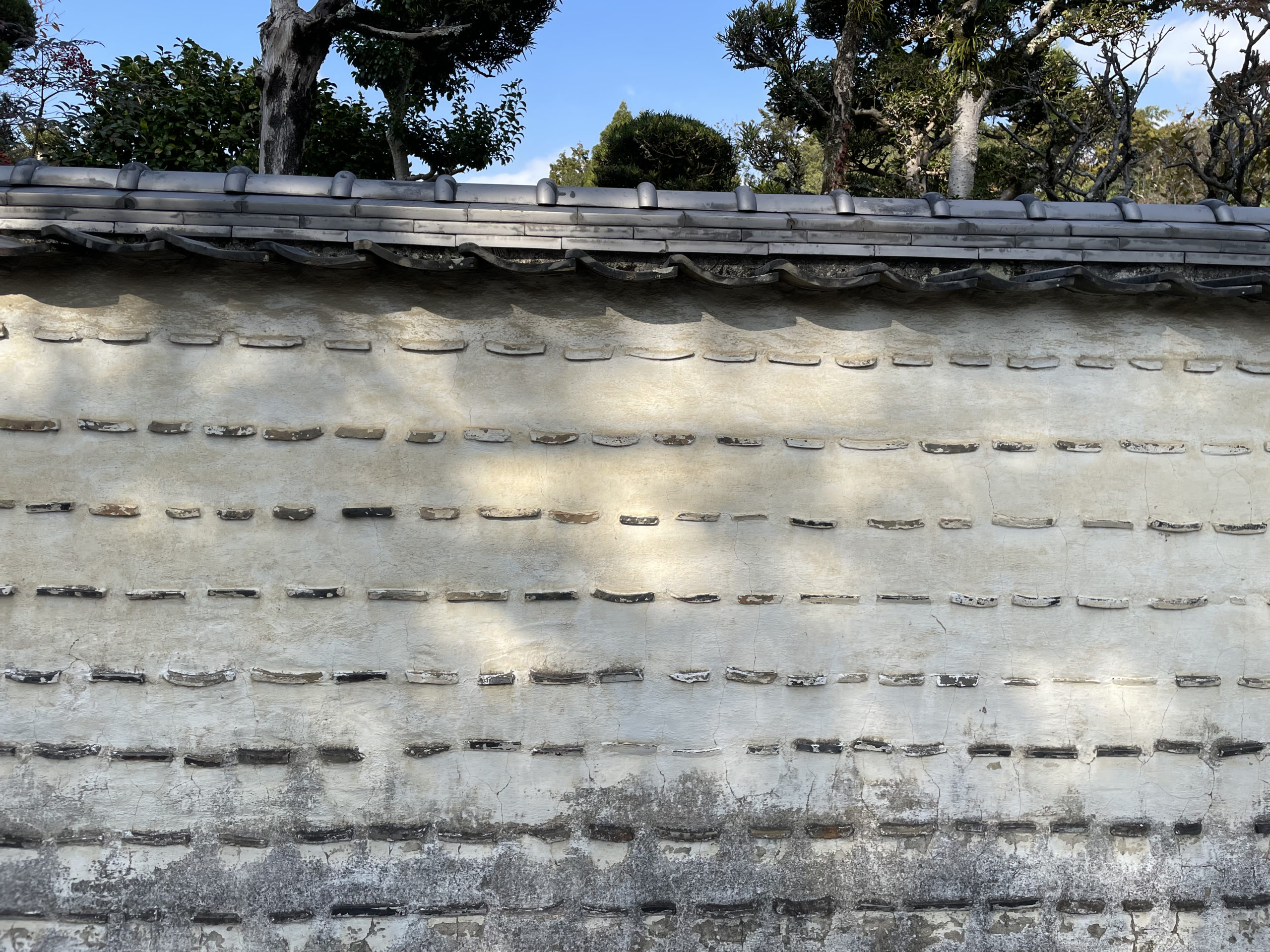奈良の壁