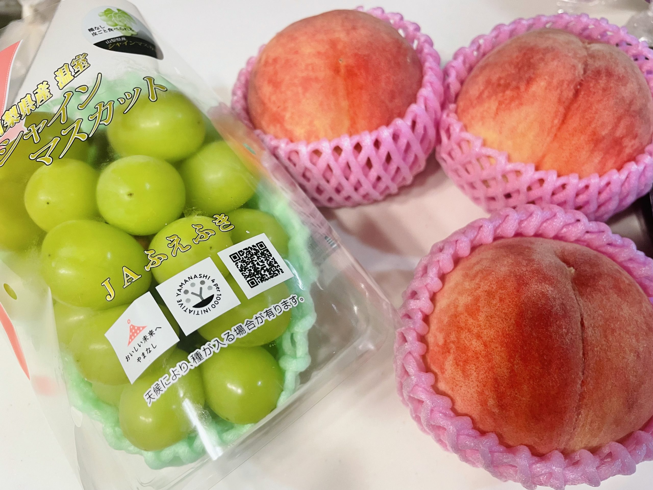 桃とシャインマスカット