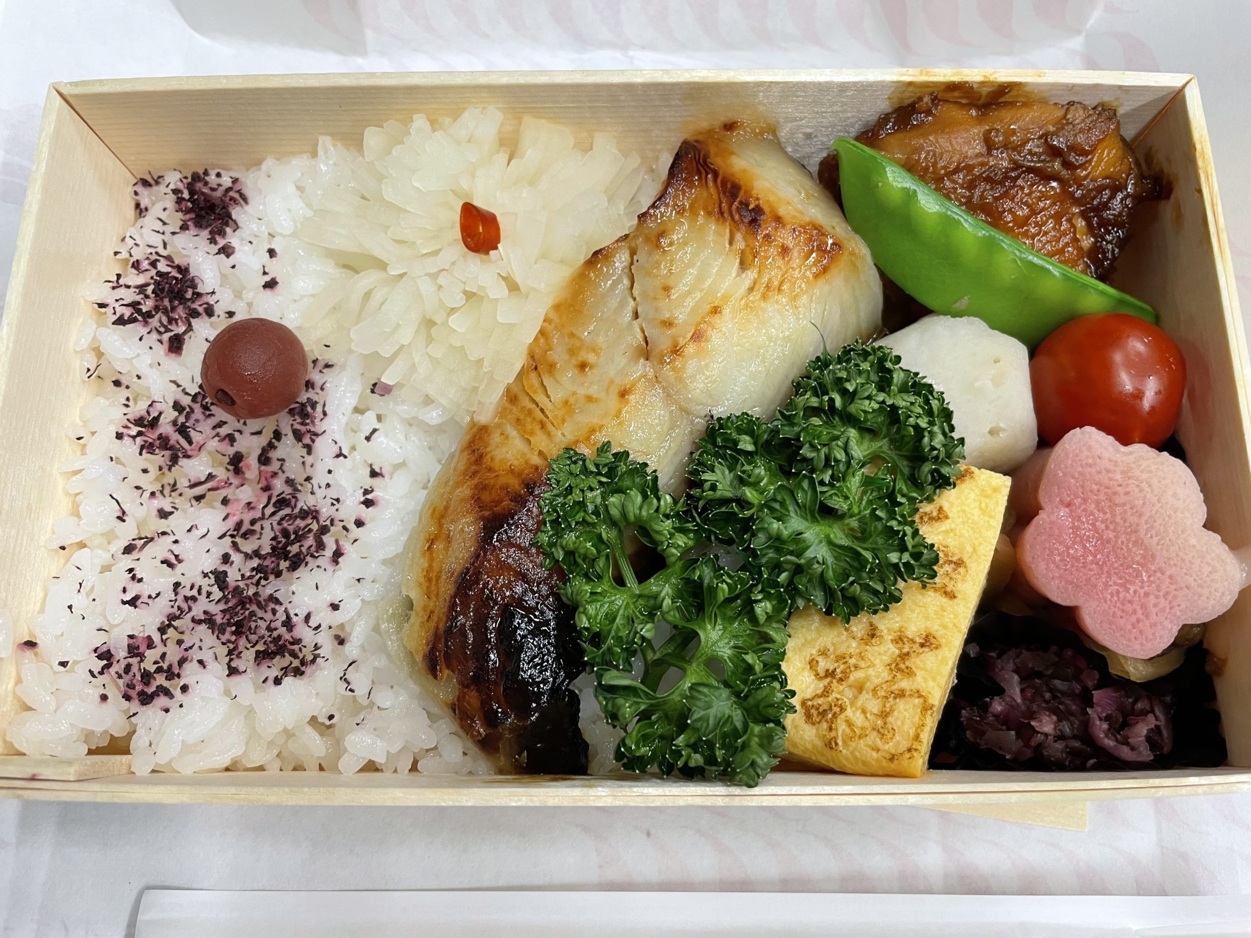 亀戸天神・若福の銀だら西京焼き弁当